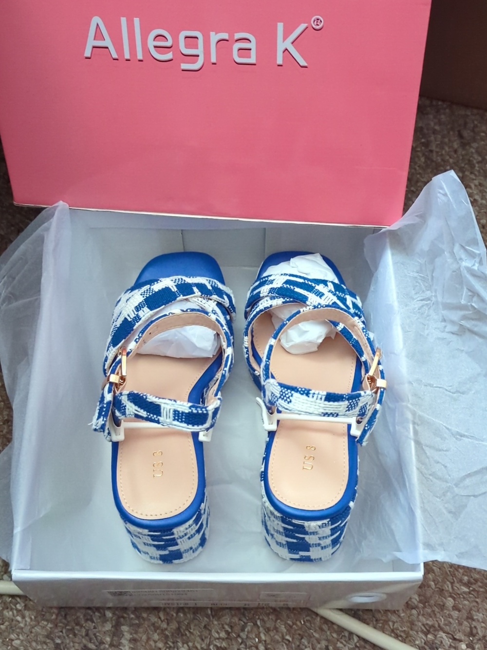 Sandals - Picture 4 of 12